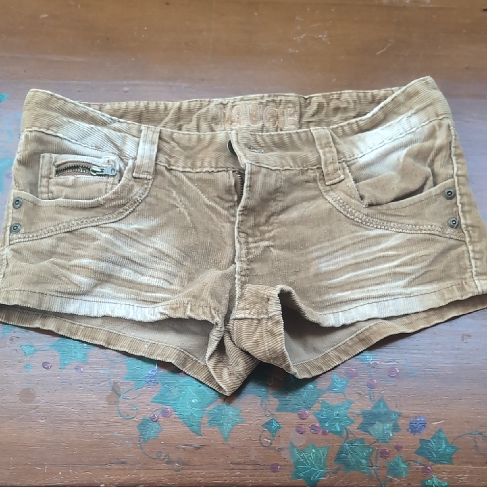 Stylish Tan Women's Shorts